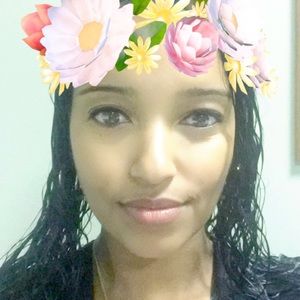 Meet your Posher, Mimiriam